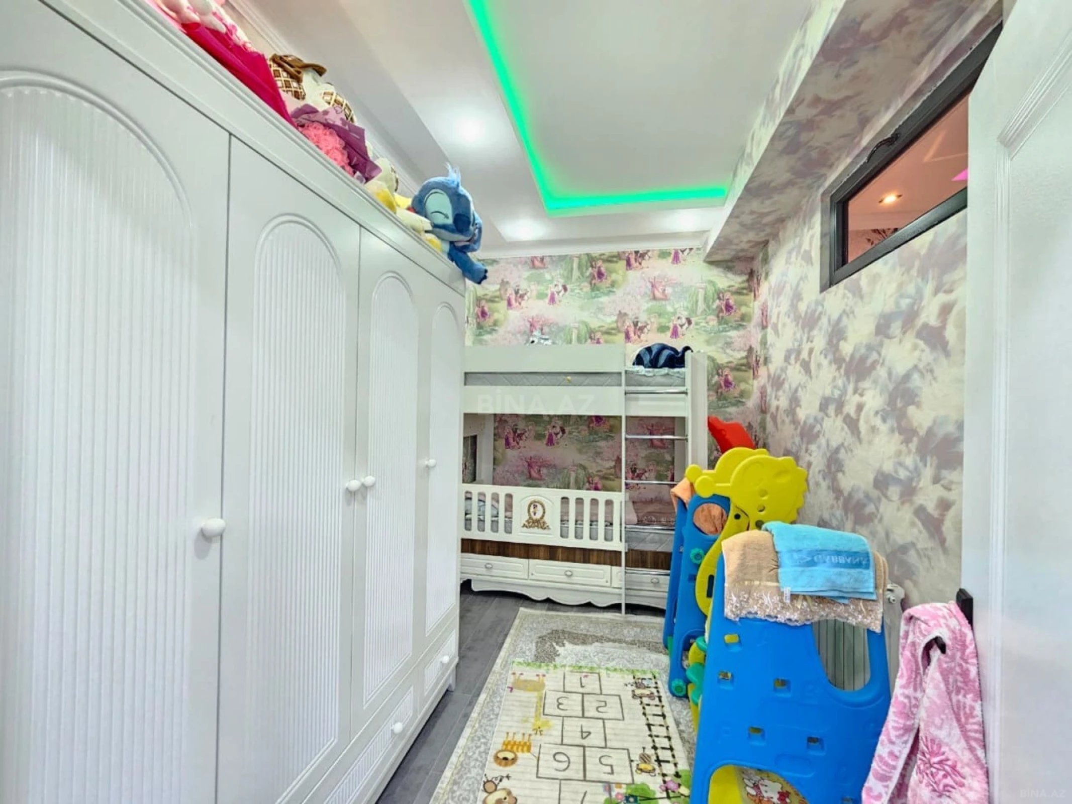 Satılır 2 otaqlı mənzil 64 m²