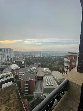 Satılır 3 otaqlı mənzil 140 m²