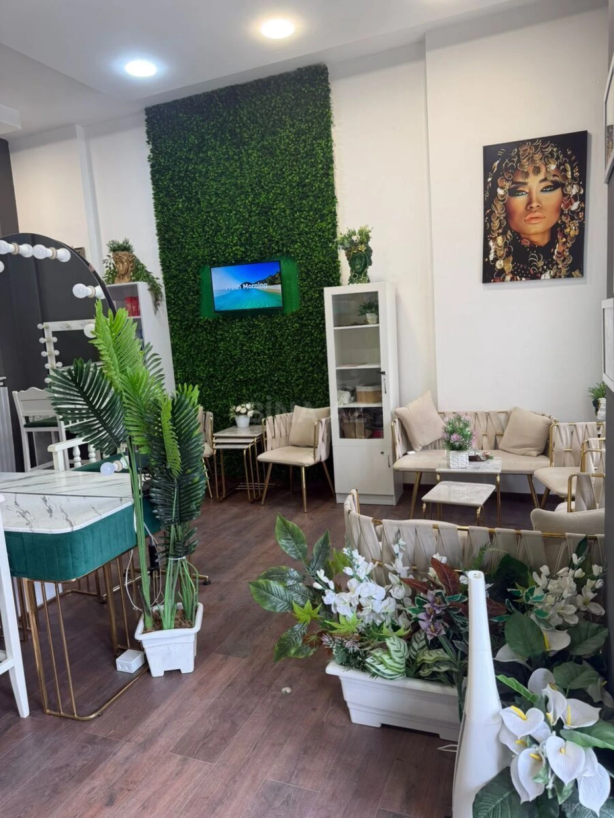 Kirayə verilir obyekt 78 m²