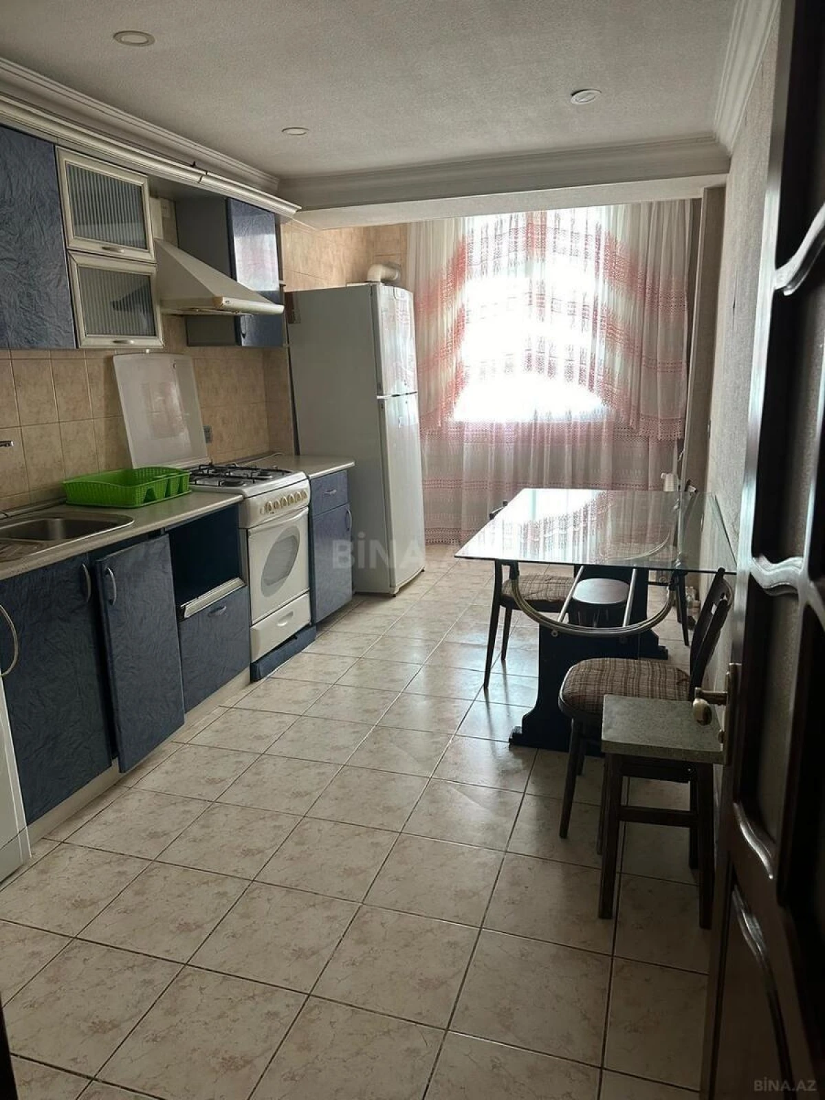 Kirayə verilir 2 otaqlı mənzil 70 m²