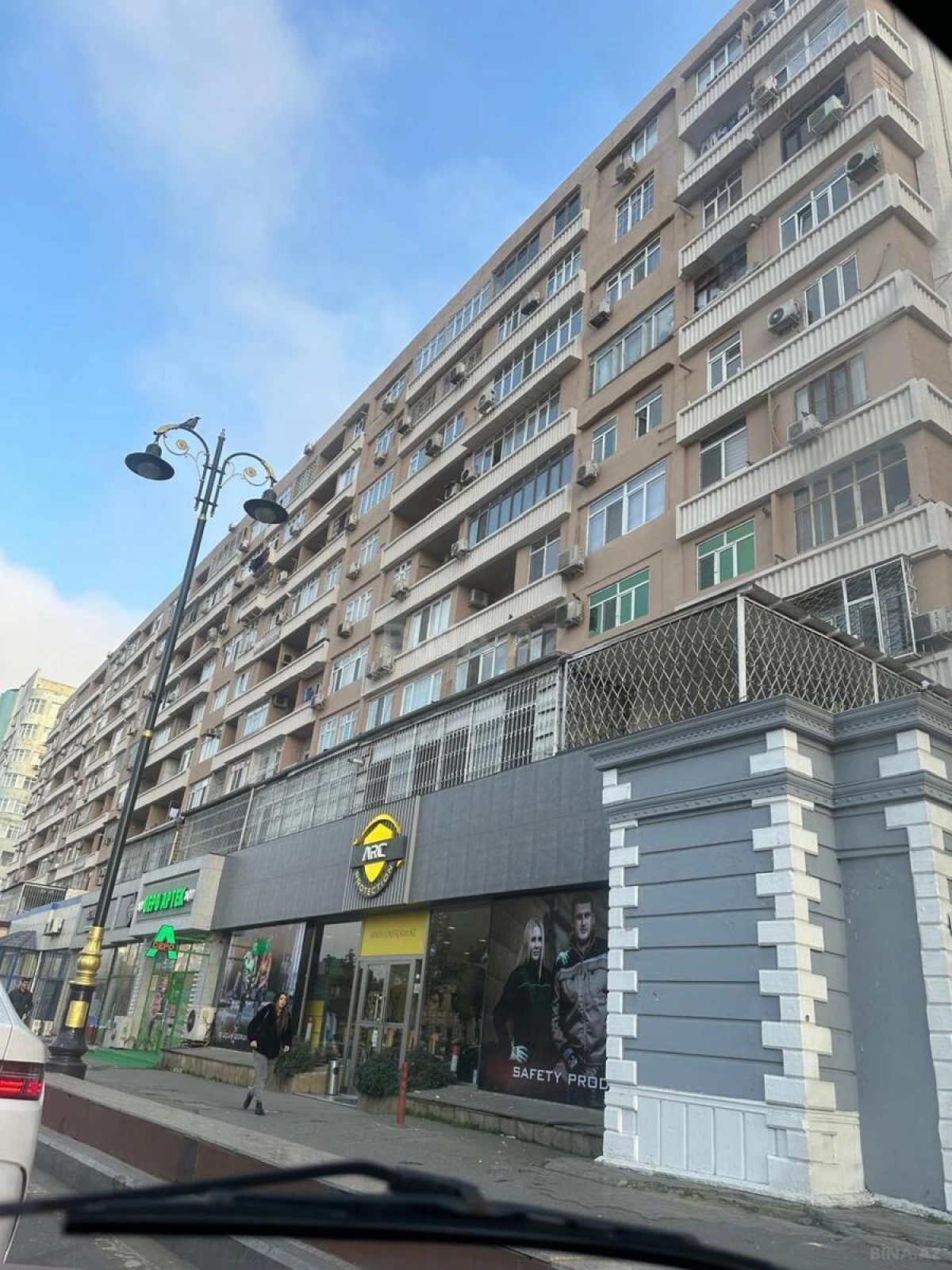 Kirayə verilir 2 otaqlı mənzil 70 m²