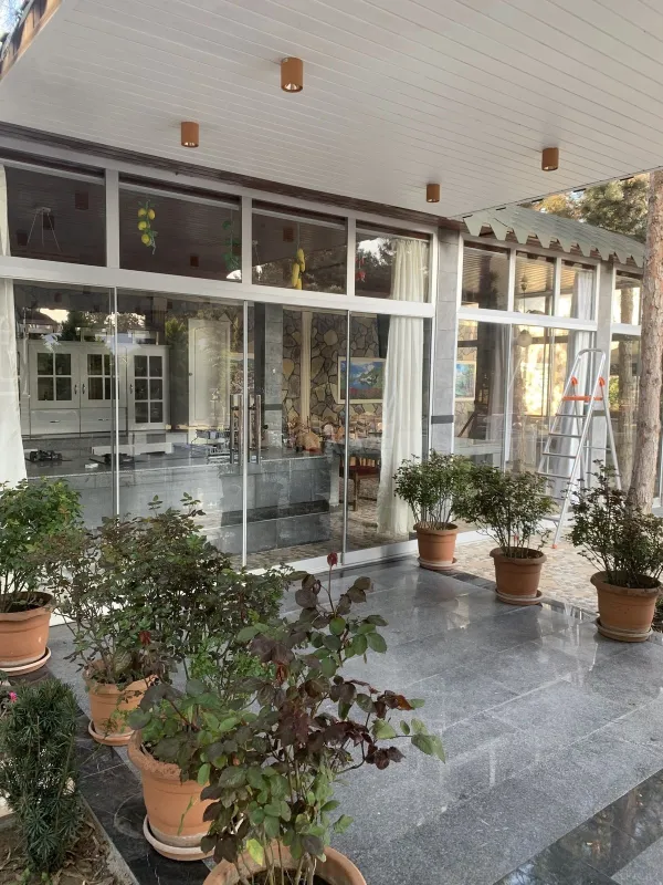 Satılır 15 otaqlı həyət evi 600 m²