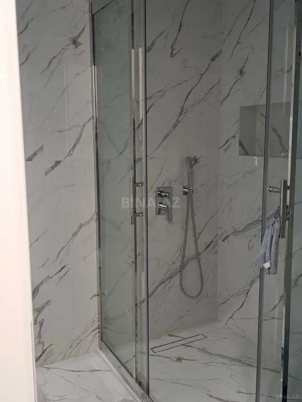 Kirayə verilir 2 otaqlı mənzil 70 m²