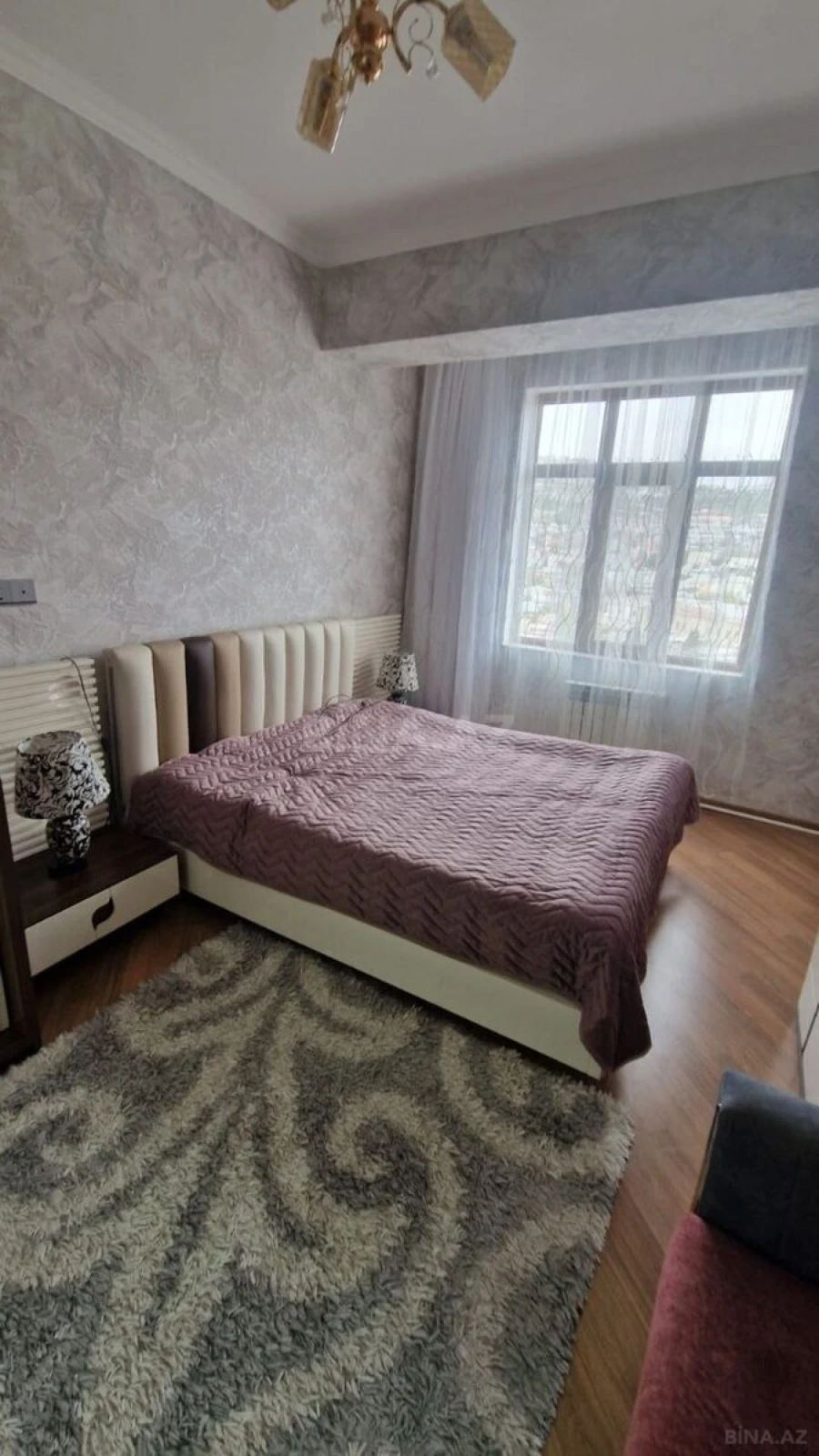 Kirayə verilir 3 otaqlı mənzil 113 m²