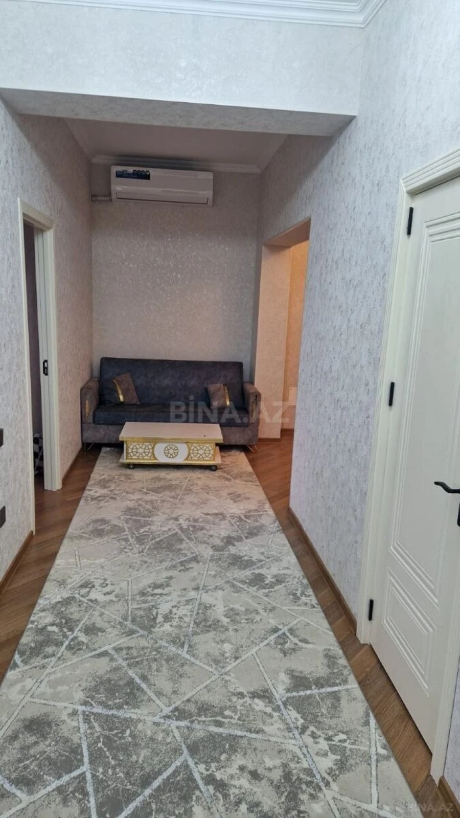 Kirayə verilir 3 otaqlı mənzil 113 m²