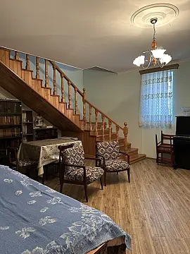 Satılır 5 otaqlı həyət evi 170 m²