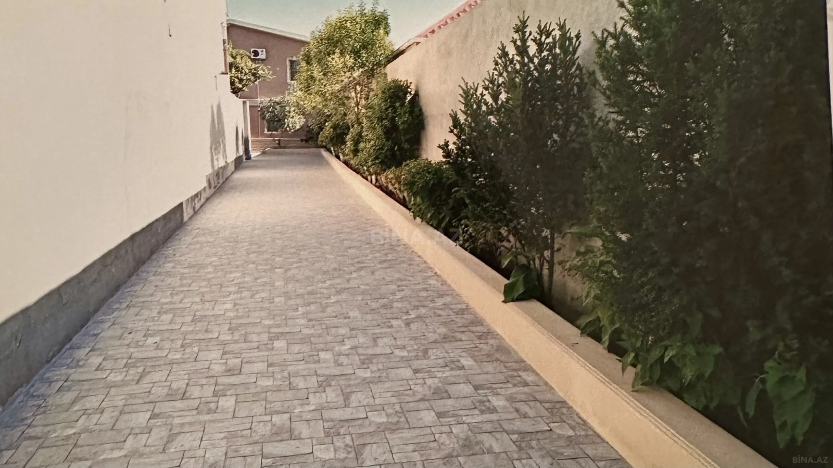 Satılır 5 otaqlı həyət evi 170 m²