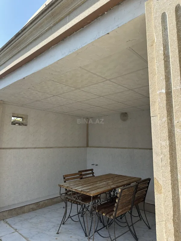 Satılır 5 otaqlı həyət evi 170 m²