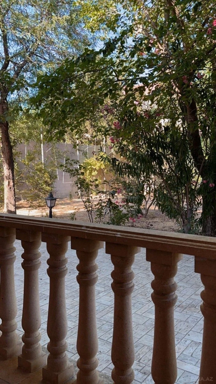 Satılır 5 otaqlı həyət evi 170 m²