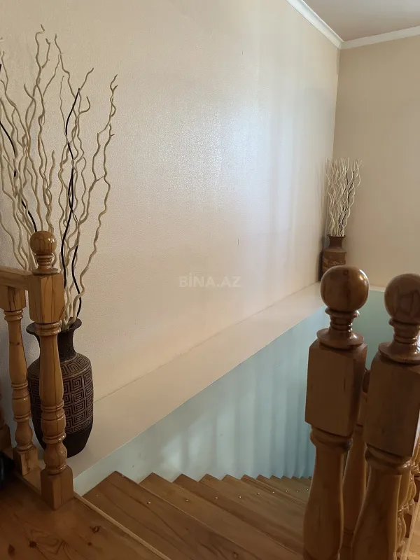 Satılır 5 otaqlı həyət evi 170 m²