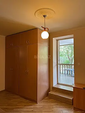 Satılır 5 otaqlı həyət evi 170 m²
