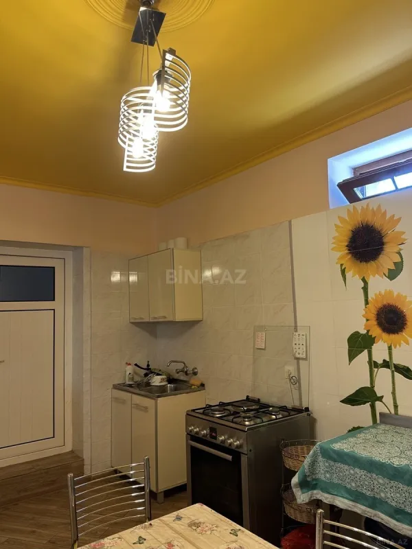 Satılır 5 otaqlı həyət evi 170 m²