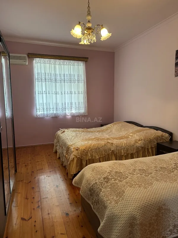Satılır 5 otaqlı həyət evi 170 m²