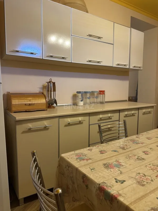 Satılır 5 otaqlı həyət evi 170 m²