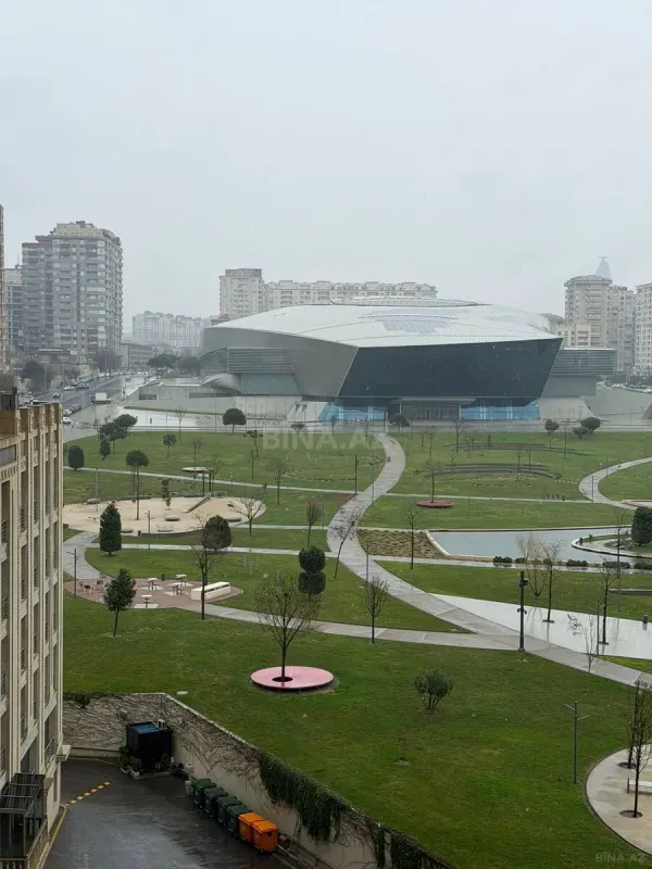 Satılır 3 otaqlı mənzil 150 m²