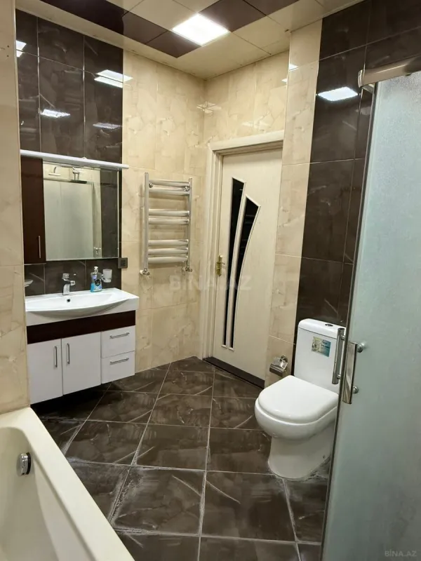 Kirayə verilir 3 otaqlı mənzil 150 m²