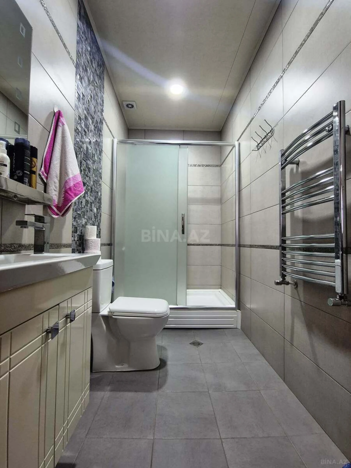 Satılır 4 otaqlı mənzil 200 m²