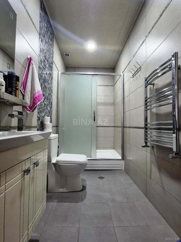 Satılır 4 otaqlı mənzil 200 m²