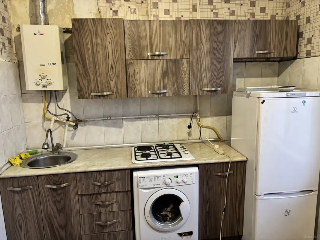 Kirayə verilir 4 otaqlı mənzil 100 m²