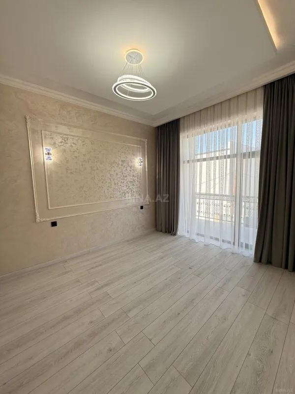 Satılır 5 otaqlı həyət evi 200 m²