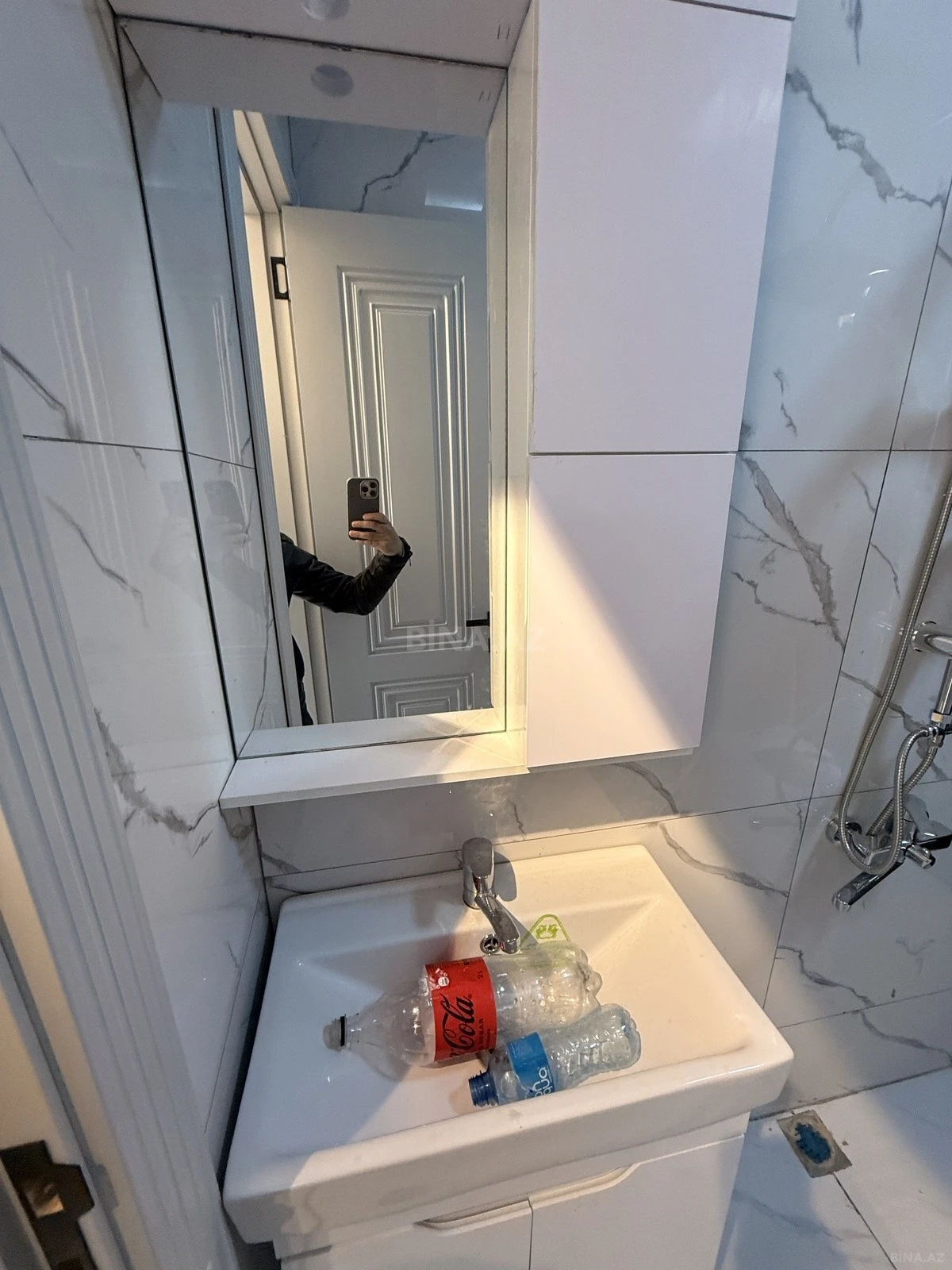 Satılır 5 otaqlı həyət evi 200 m²