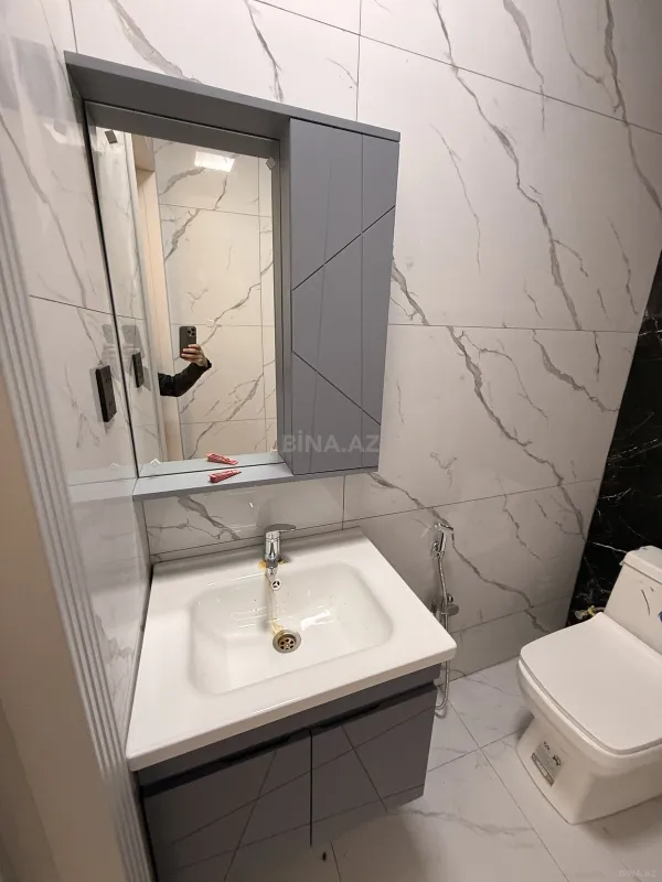 Satılır 5 otaqlı həyət evi 200 m²