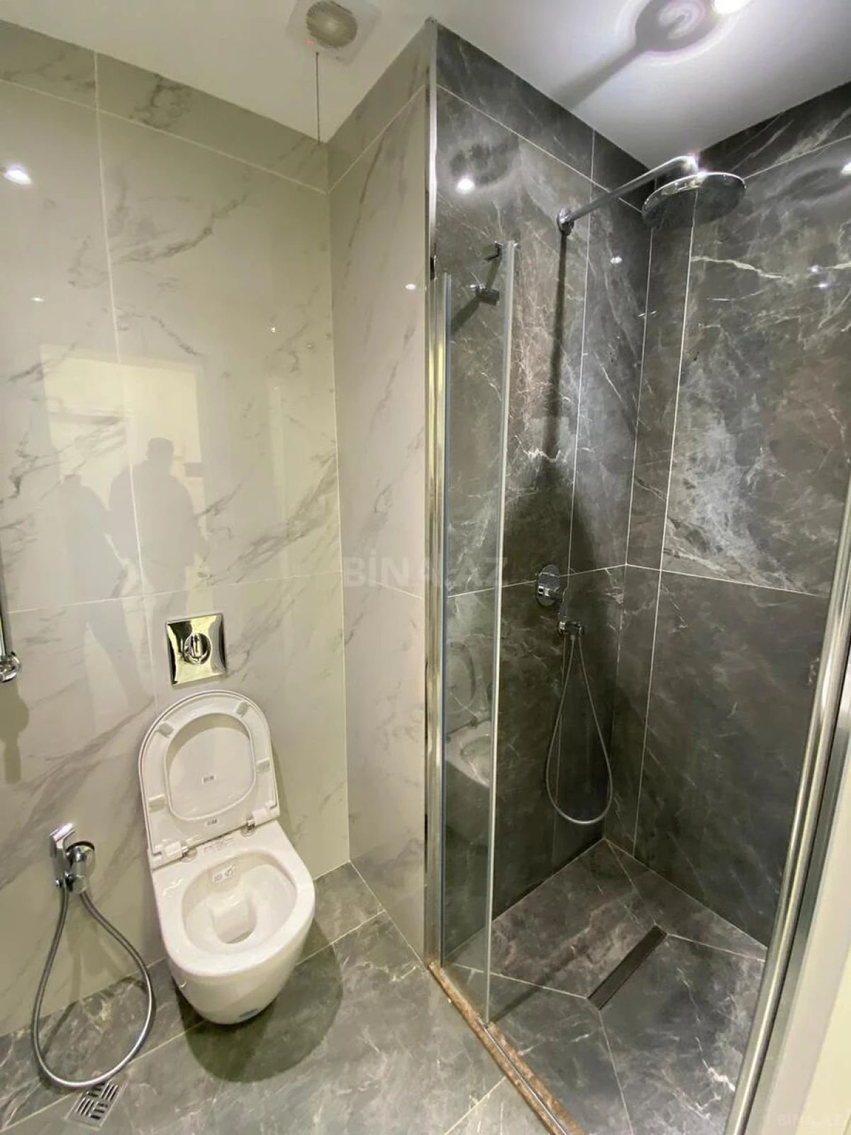 Satılır 3 otaqlı mənzil 72 m²