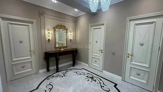 Kirayə verilir 3 otaqlı mənzil 140 m²