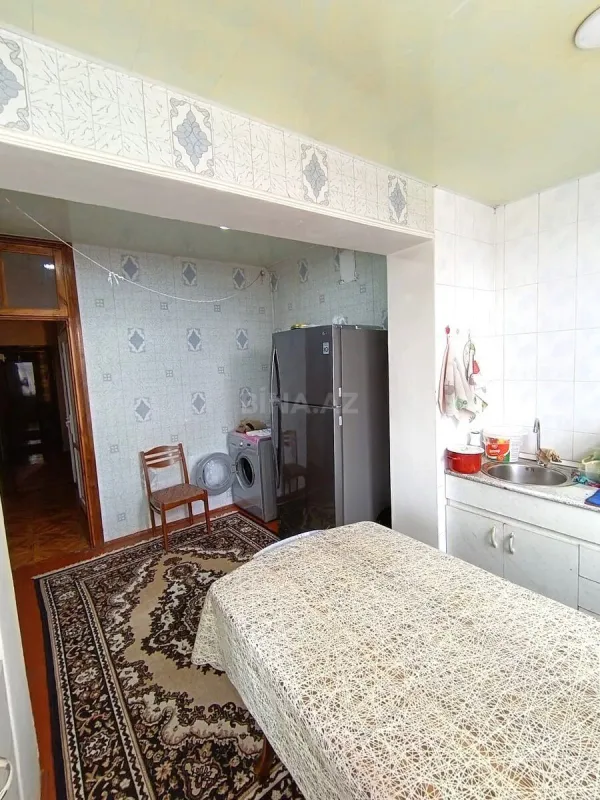 Satılır 4 otaqlı mənzil 100 m²