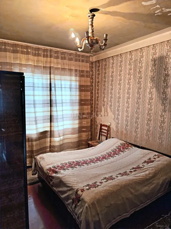 Satılır 4 otaqlı mənzil 100 m²