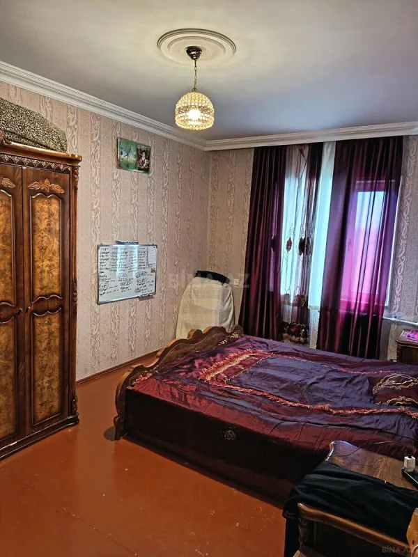 Satılır 4 otaqlı mənzil 100 m²