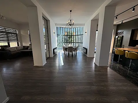 Kirayə verilir 5 otaqlı həyət evi 400 m²