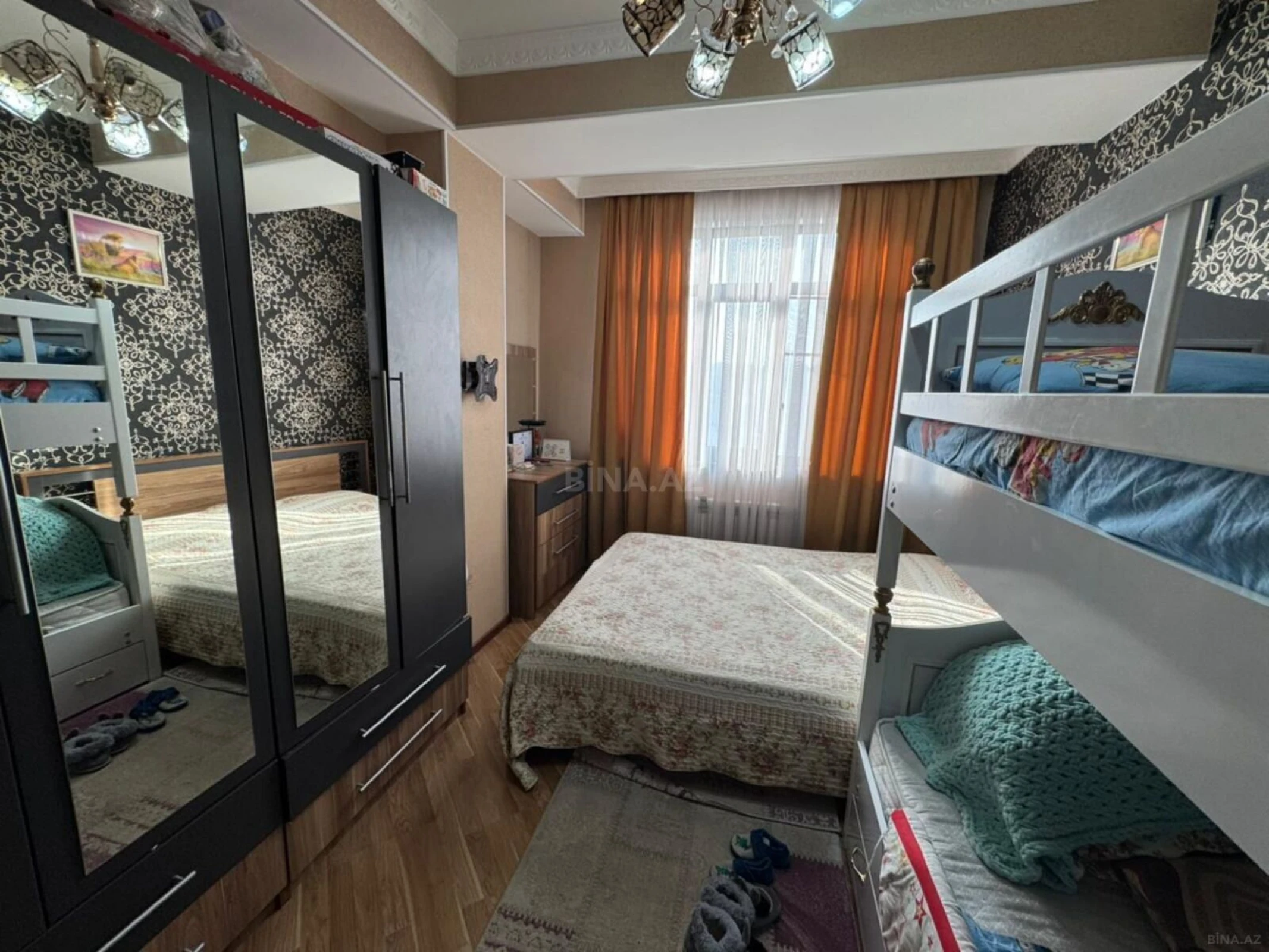Satılır 2 otaqlı mənzil 65 m²