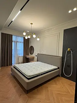 Satılır 3 otaqlı mənzil 108 m²