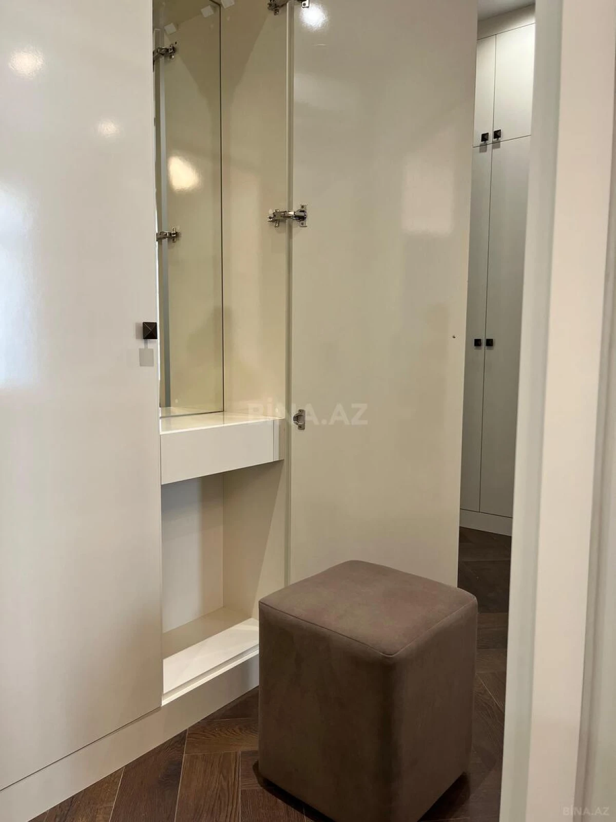 Kirayə verilir 2 otaqlı mənzil 65 m²