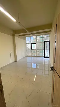 Kirayə verilir 1 otaqlı ofis 32 m²
