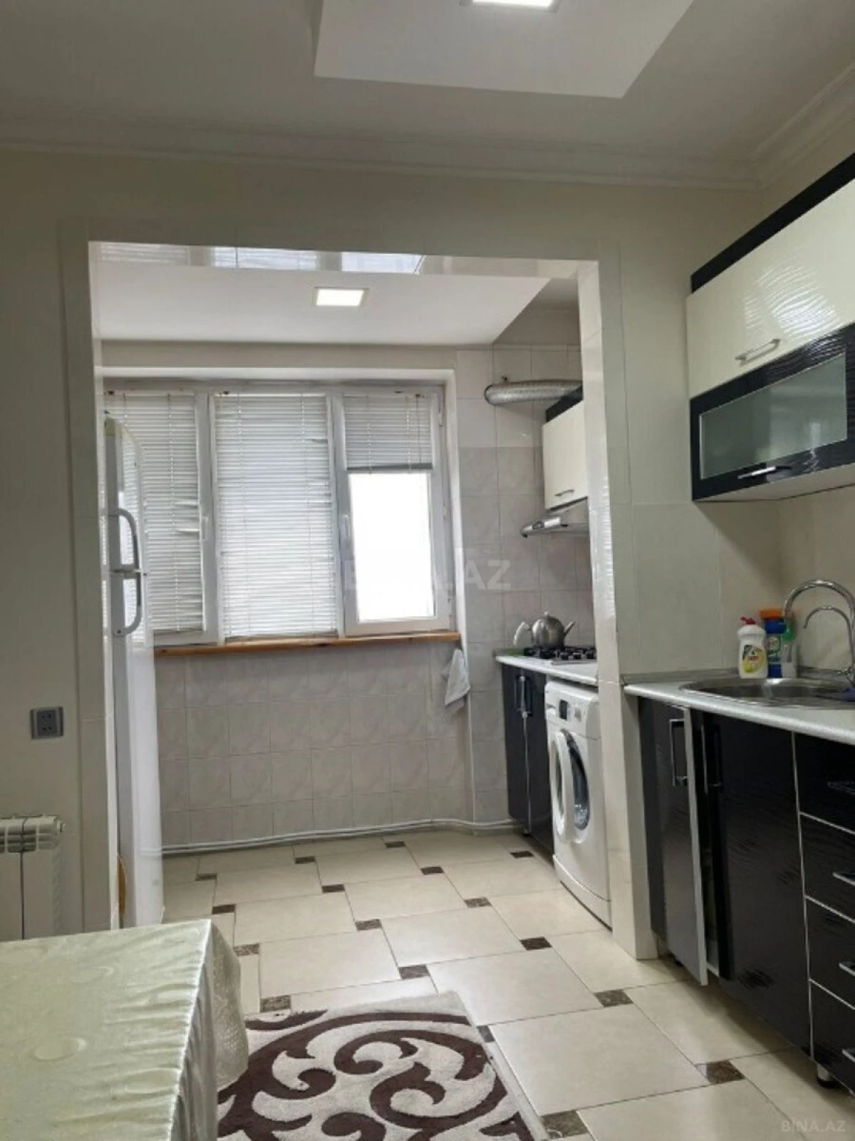 Satılır 4 otaqlı mənzil 100 m²