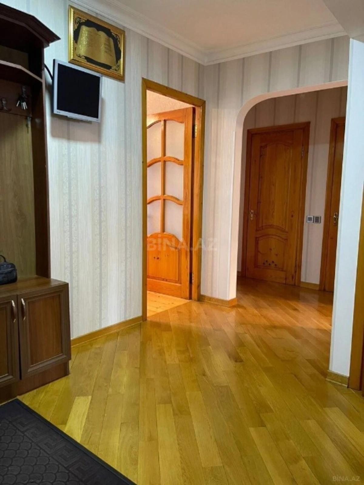 Satılır 4 otaqlı mənzil 100 m²