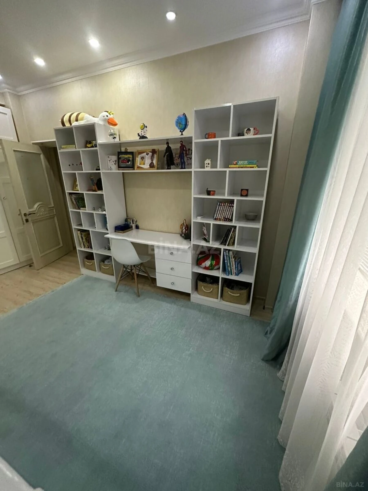 Satılır 4 otaqlı mənzil 108 m²