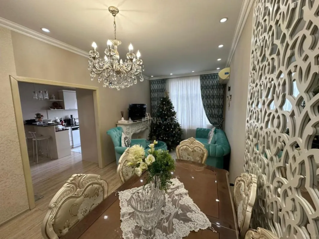 Satılır 4 otaqlı mənzil 108 m²