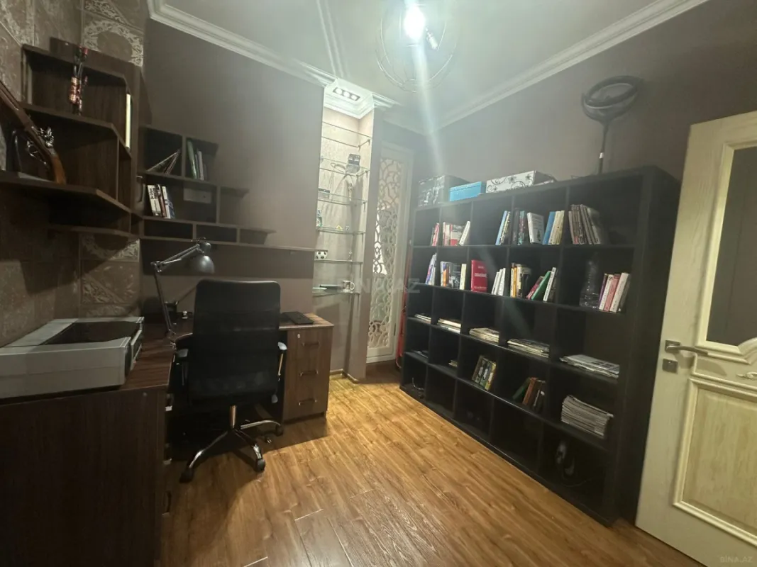 Satılır 4 otaqlı mənzil 108 m²