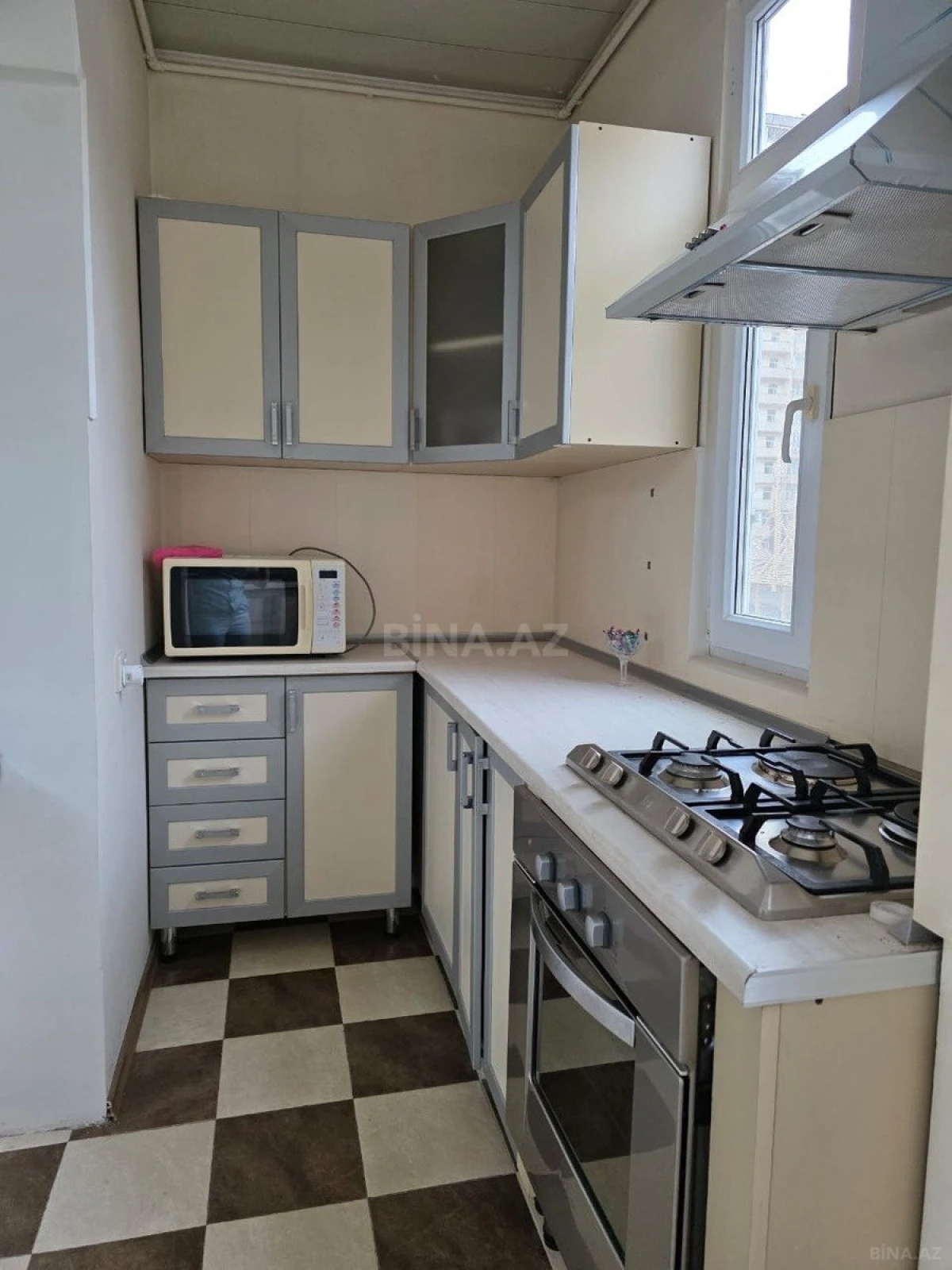 Satılır 3 otaqlı mənzil 80 m²