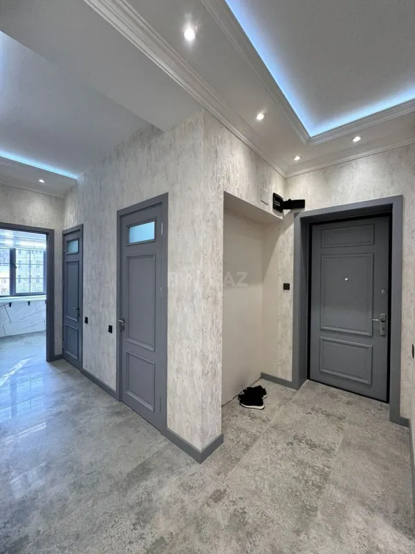 Satılır 3 otaqlı mənzil 95 m²