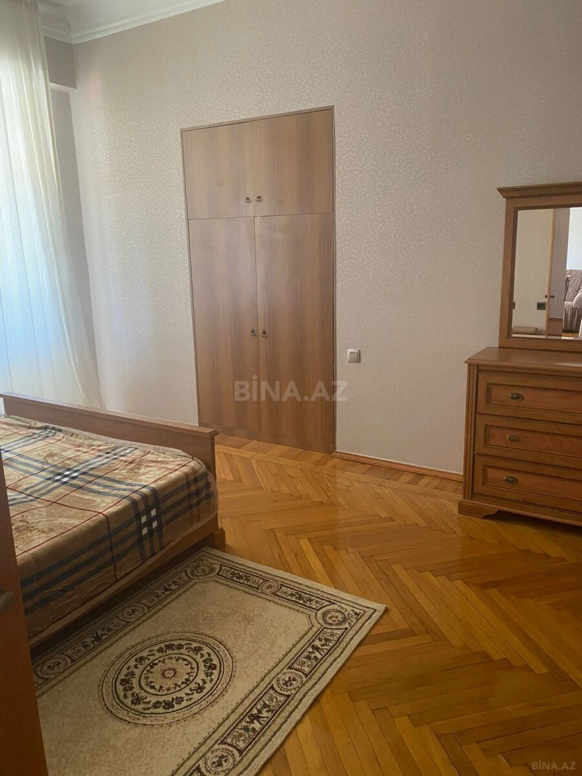 Kirayə verilir 3 otaqlı mənzil 100 m²