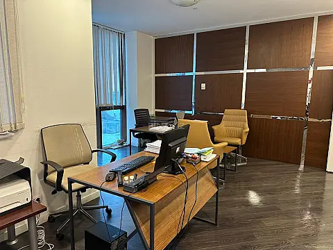 Kirayə verilir 6 otaqlı ofis 300 m²