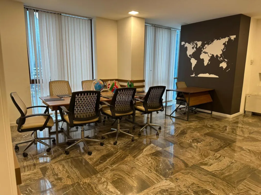 Kirayə verilir 6 otaqlı ofis 300 m²