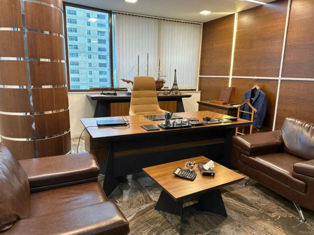 Kirayə verilir 6 otaqlı ofis 300 m²