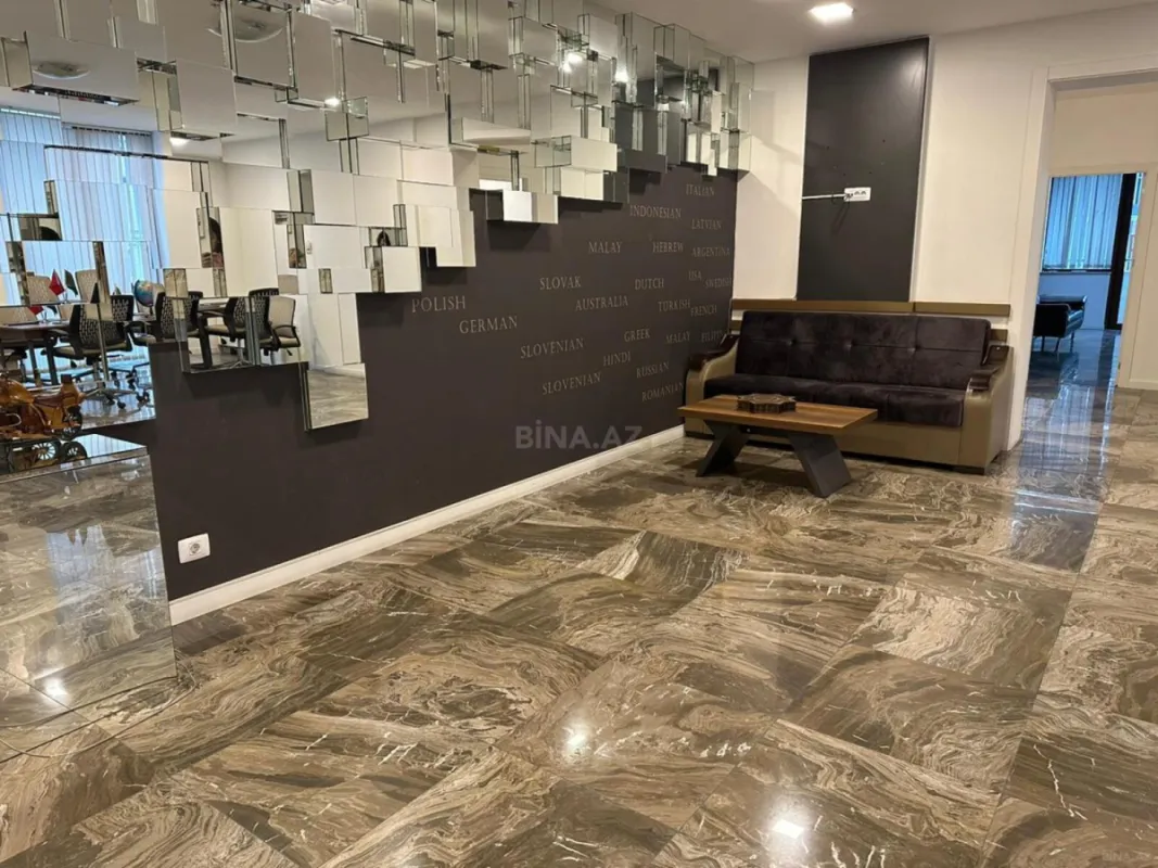 Kirayə verilir 6 otaqlı ofis 300 m²