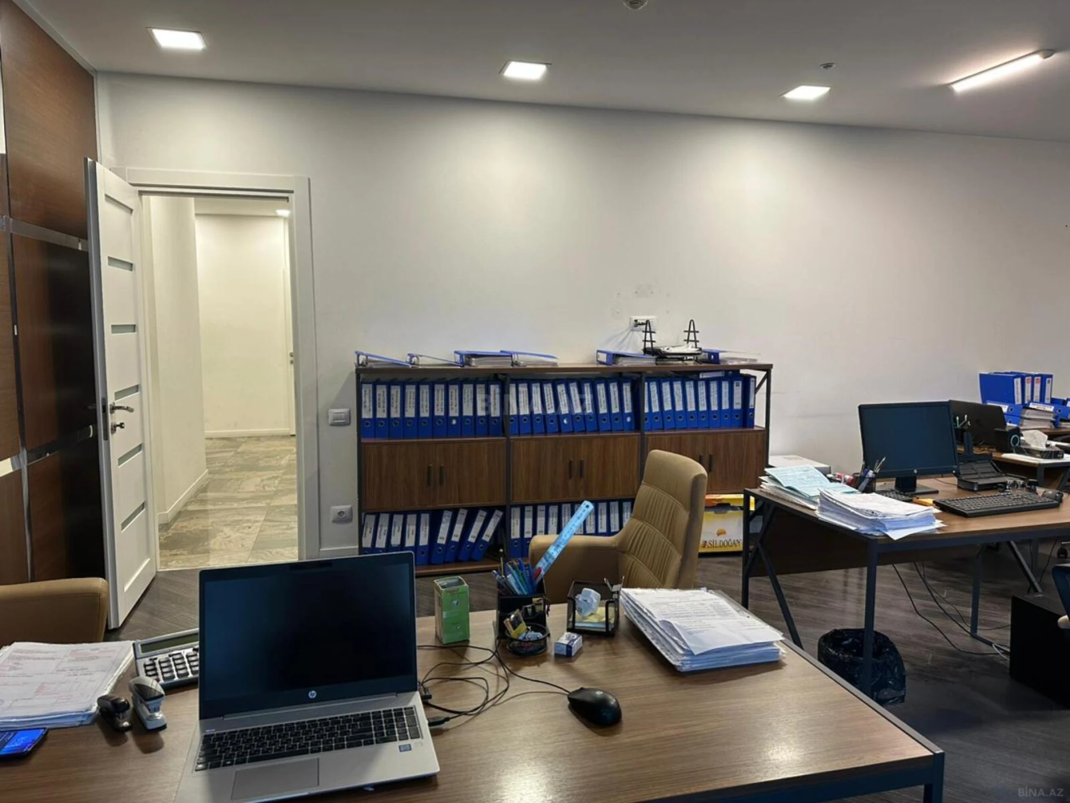 Kirayə verilir 6 otaqlı ofis 300 m²