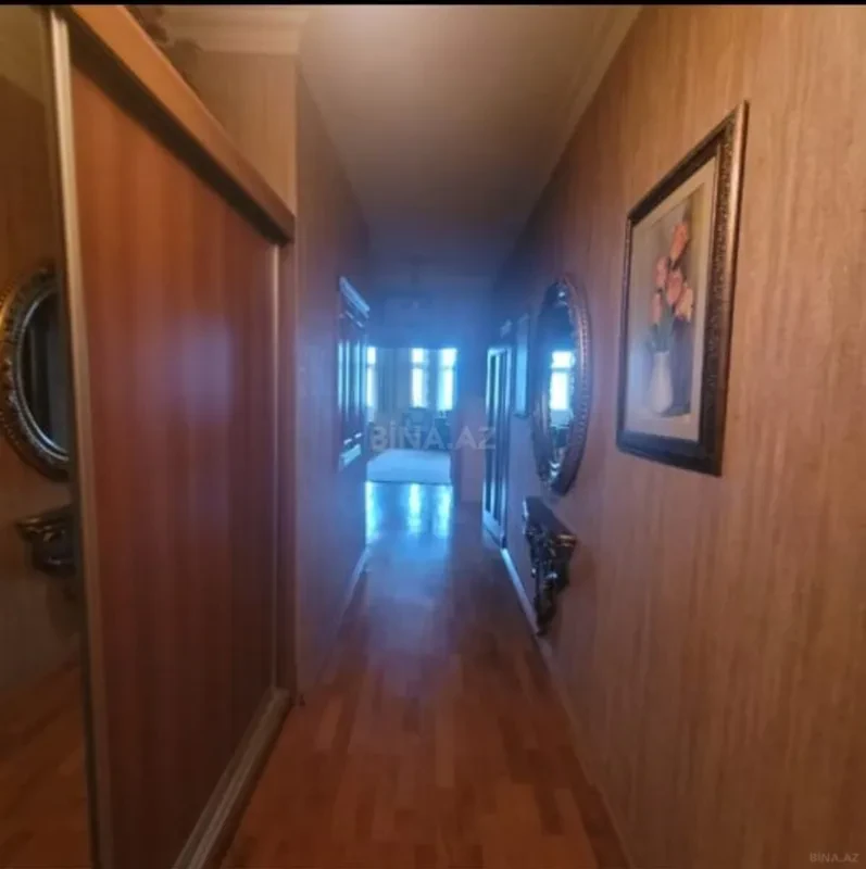 Satılır 2 otaqlı mənzil 92 m²